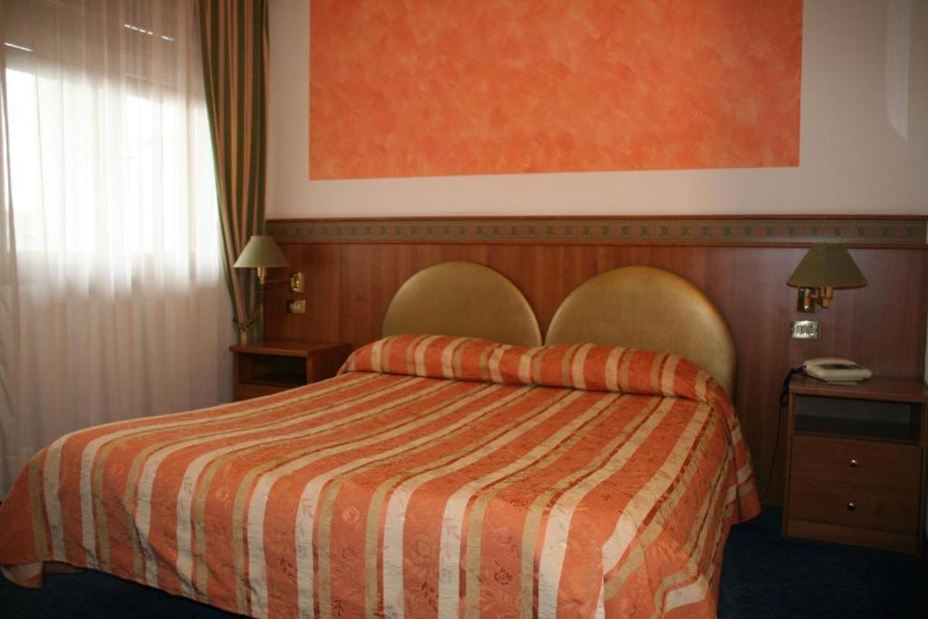 Hotel Kristall San Donà di Piave Eksteriør bilde