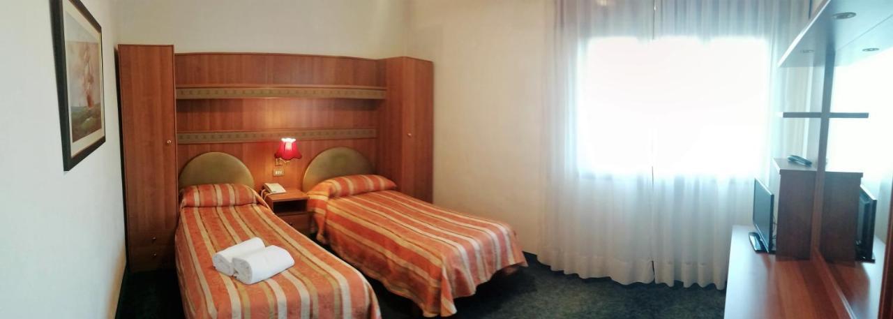 Hotel Kristall San Donà di Piave Eksteriør bilde
